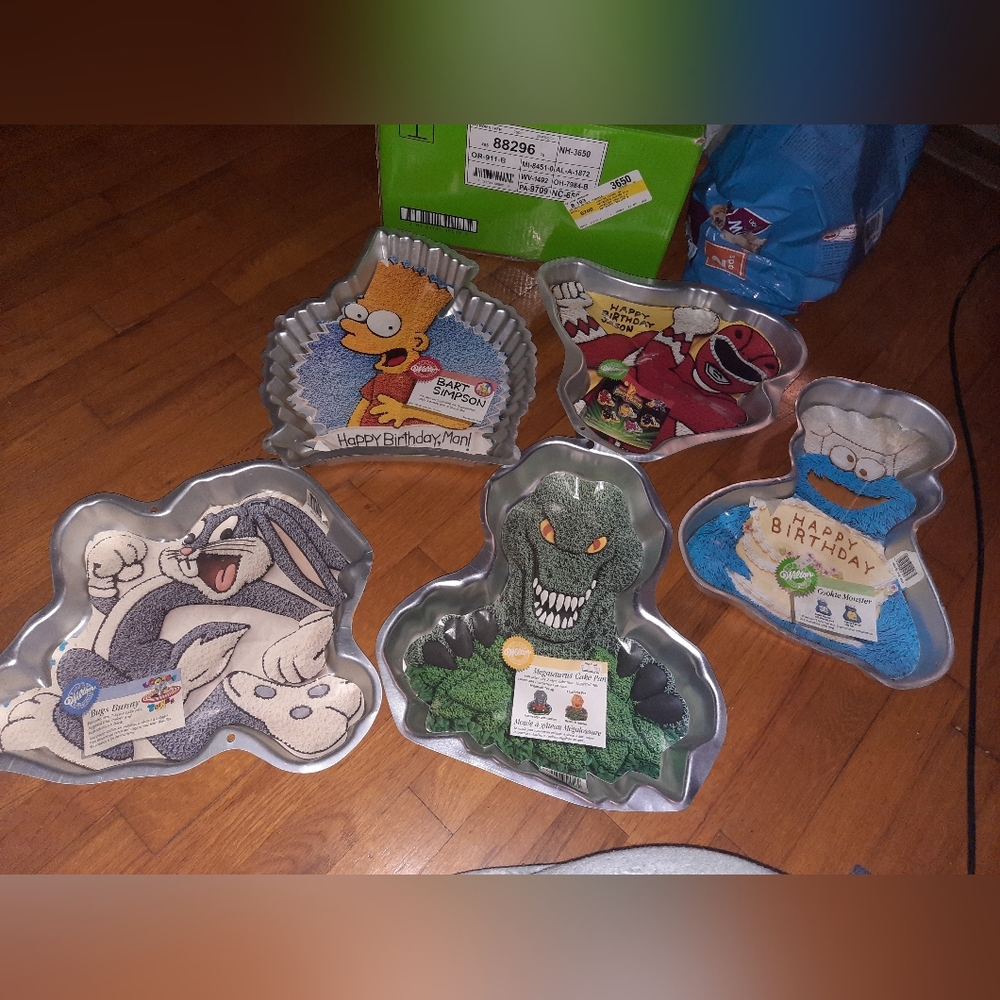 Cake pans - Picture 10 of 13